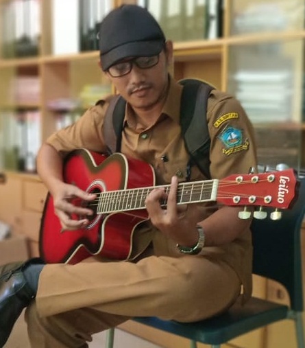 <center>TU<br>Teguh Suprayitno</center>