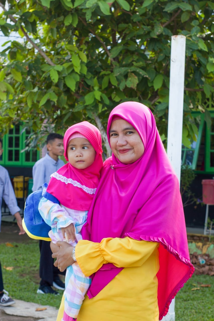 <center>Wali Kelas<br>Rika Oktavia, S.Pd</center>