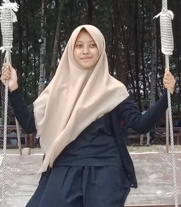 <center>Pustakawan<br>Tuti Mustika, S.Pd</center>