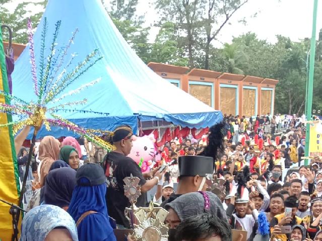 <center>GNUMB Juara 2 !!!!! - BINTAN STREET PARADE DRUMBAND TINGKAT SMP/MTs SE-KABUPATEN BINTAN</center> video